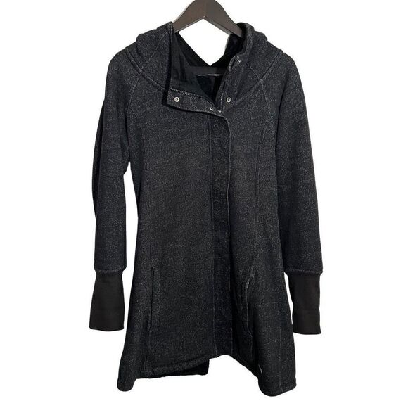 The North Face woman’s black fleece parka size M - Picture 1 of 9
